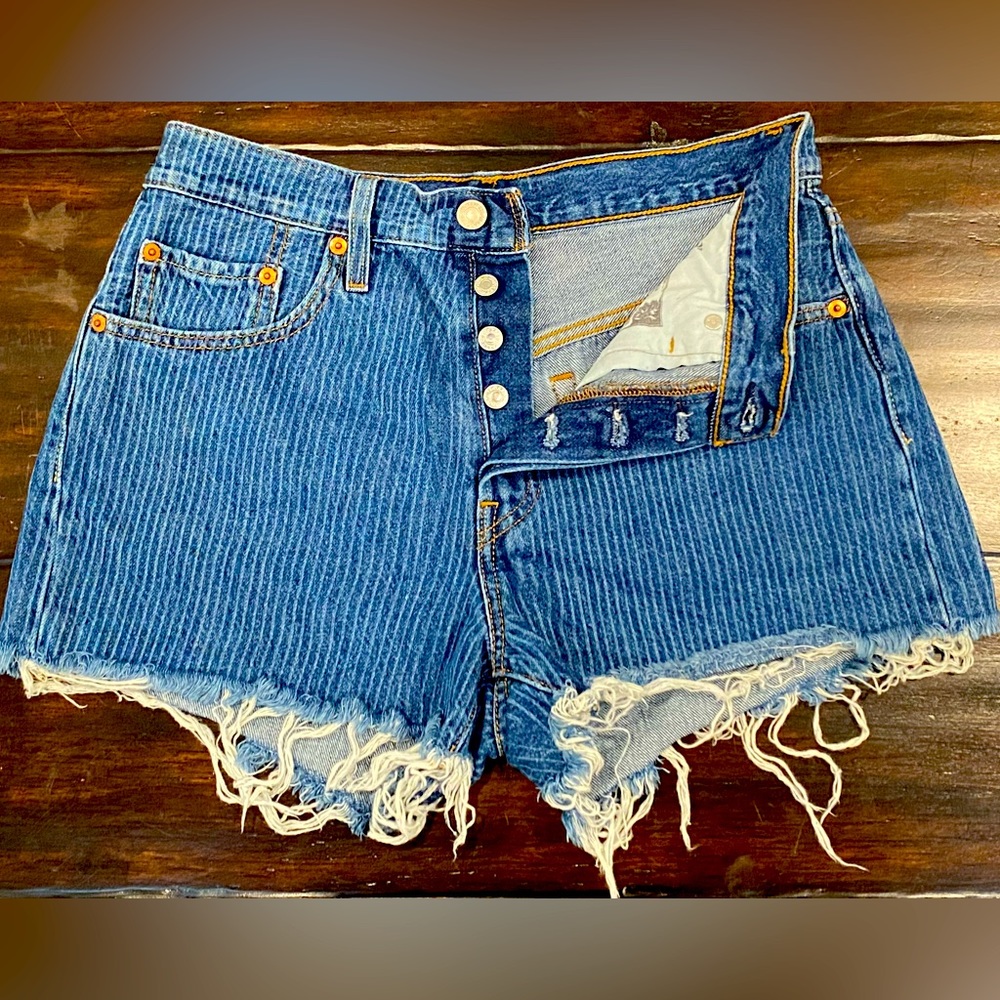 Levi 501 striped jeans